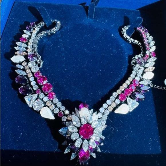 Authentic Swarovski necklace - Picture 3 of 17